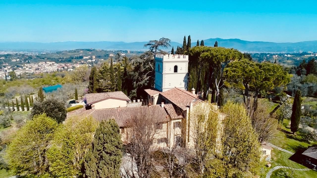 Aerial view of the La Luigiana estate and tower at Galluzzo